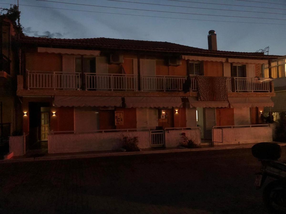 Eudokia Rooms Sarti Bagian luar foto