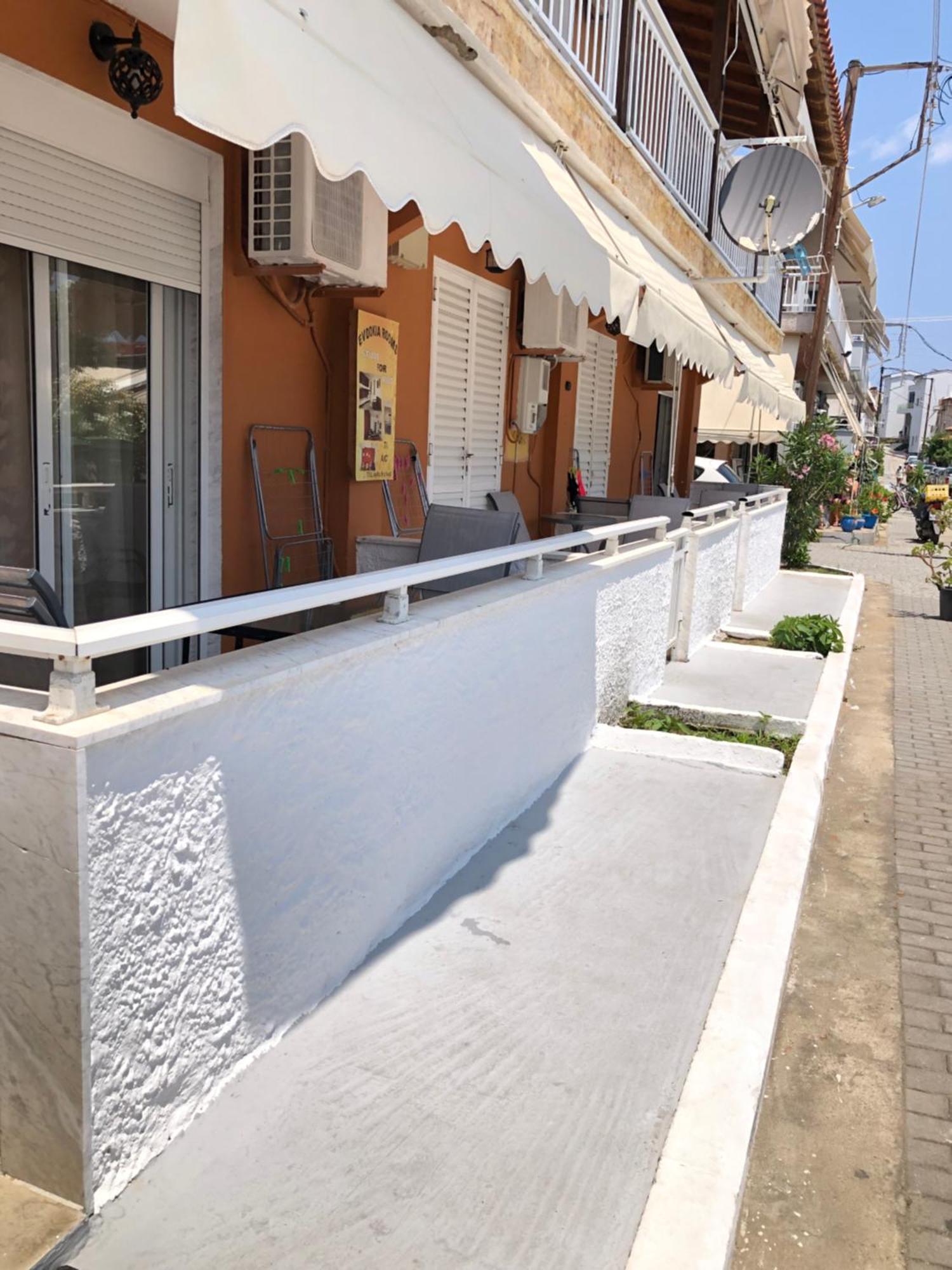 Eudokia Rooms Sarti Bagian luar foto